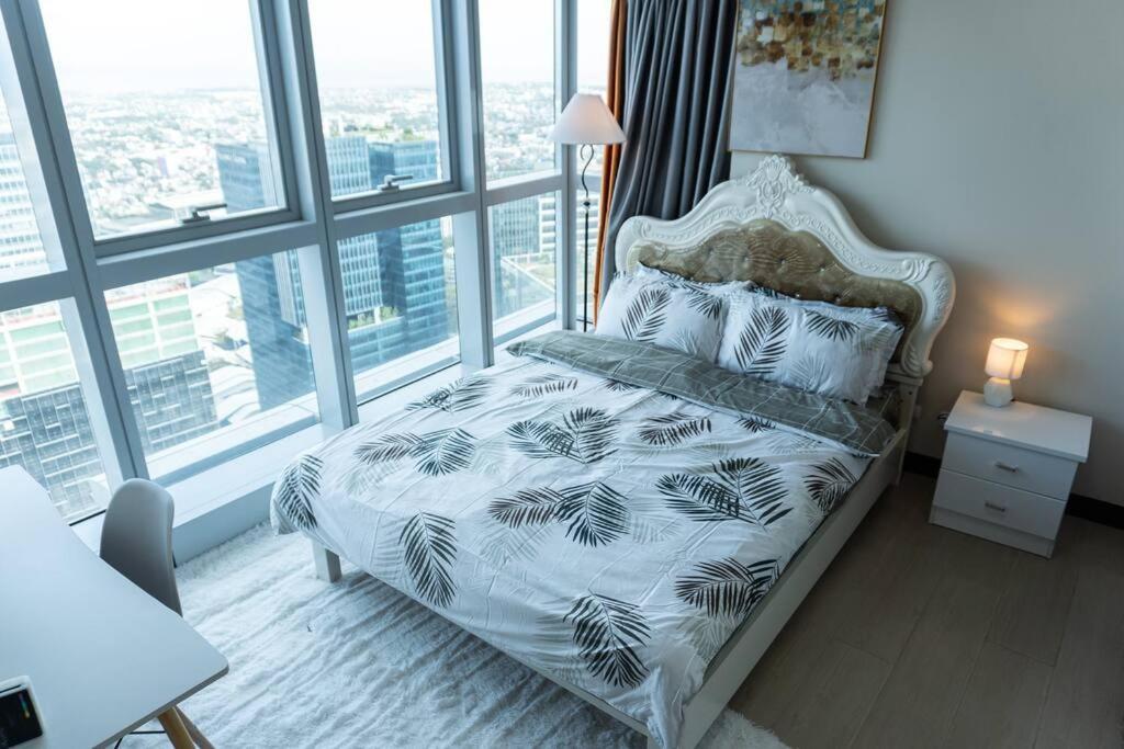 A2J Luxury 2Br Bgc Uptown Suite Near Uptown Mall Manila Exterior foto