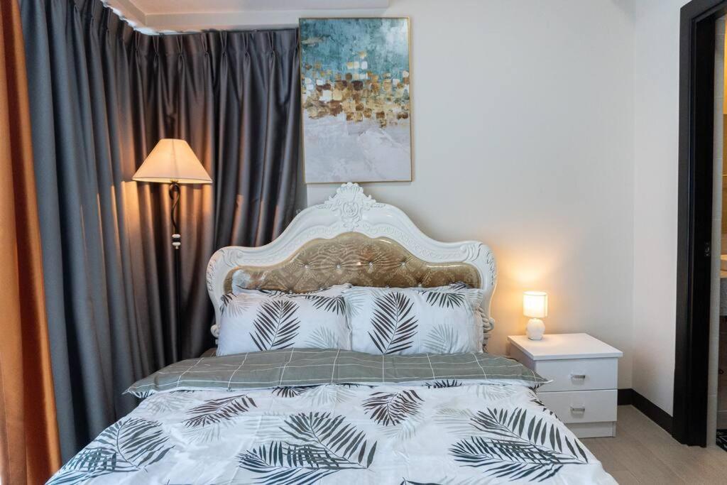 A2J Luxury 2Br Bgc Uptown Suite Near Uptown Mall Manila Exterior foto