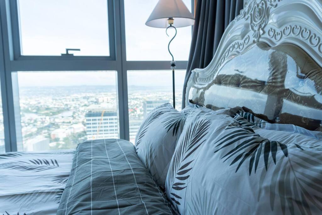 A2J Luxury 2Br Bgc Uptown Suite Near Uptown Mall Manila Exterior foto